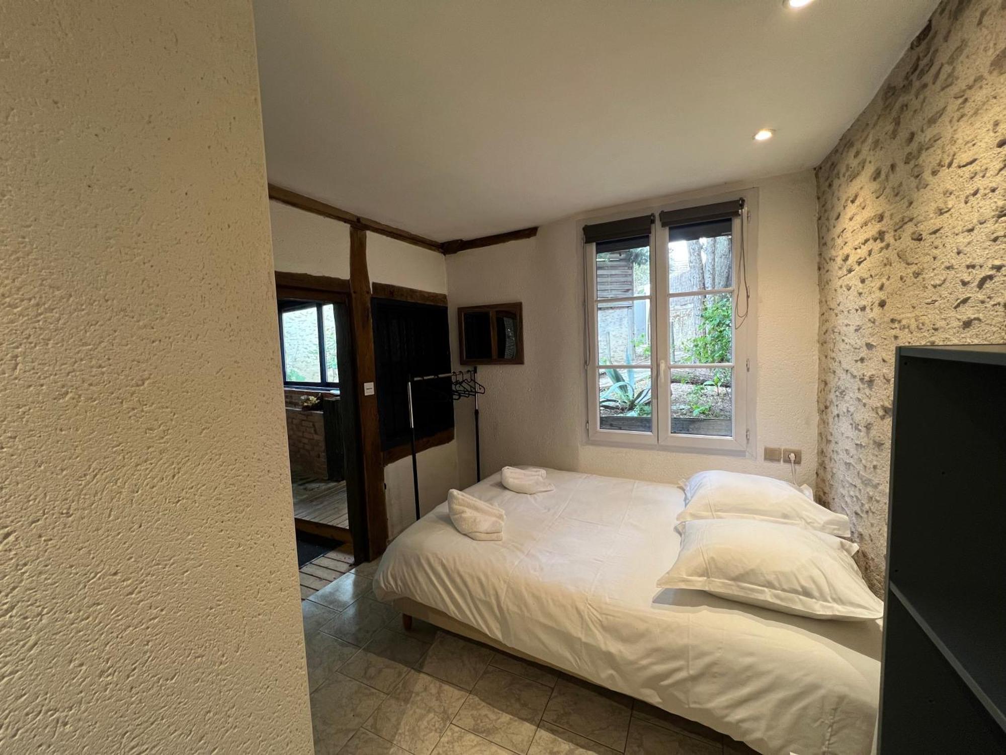 Rigolet Maison En Ville Avec Piscine Interieure Le Controis-en-Sologne Exteriör bild